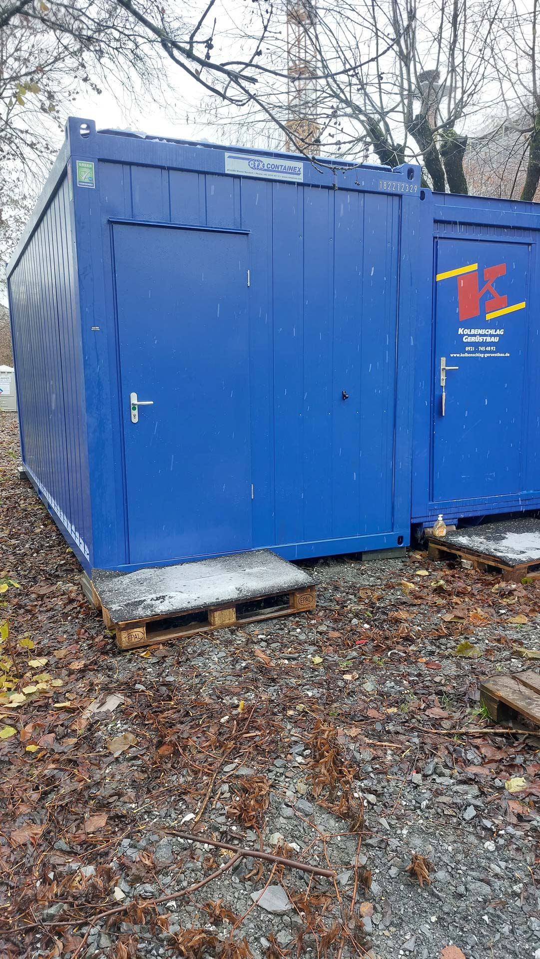 Buerocontainer_Sudpfanne_2_kolbenschlag_geruestbau